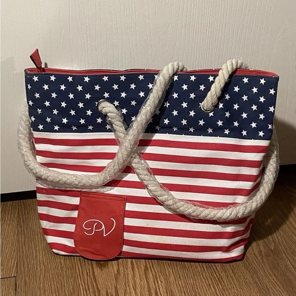 PortoVino Wine Tote/beach  Red , White And Blue w/ Hidden Spout & Wine Bag - Picture 2 of 9